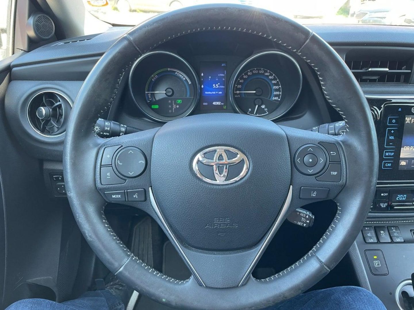 Toyota Auris 1,8 Hybrid H2 Style Skyview CVT 5d - Billede 12